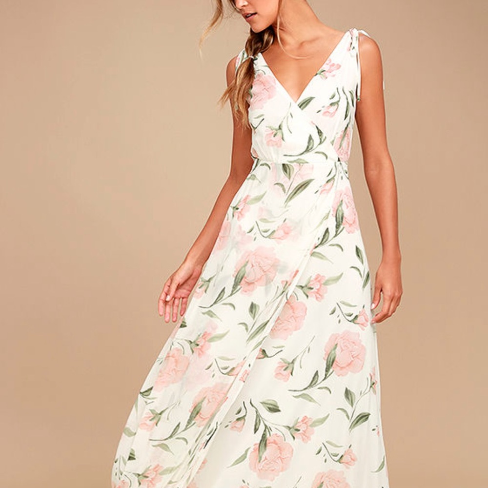 LULUS FLORAL PRINT MAXI DEESS SIZE S🔥
